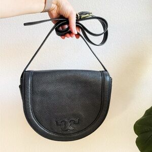Tory Burch Serif T Leather Saddle Bag